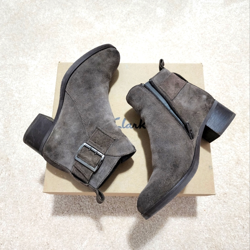 Clark's Mila Charm Bootie, almost brand new